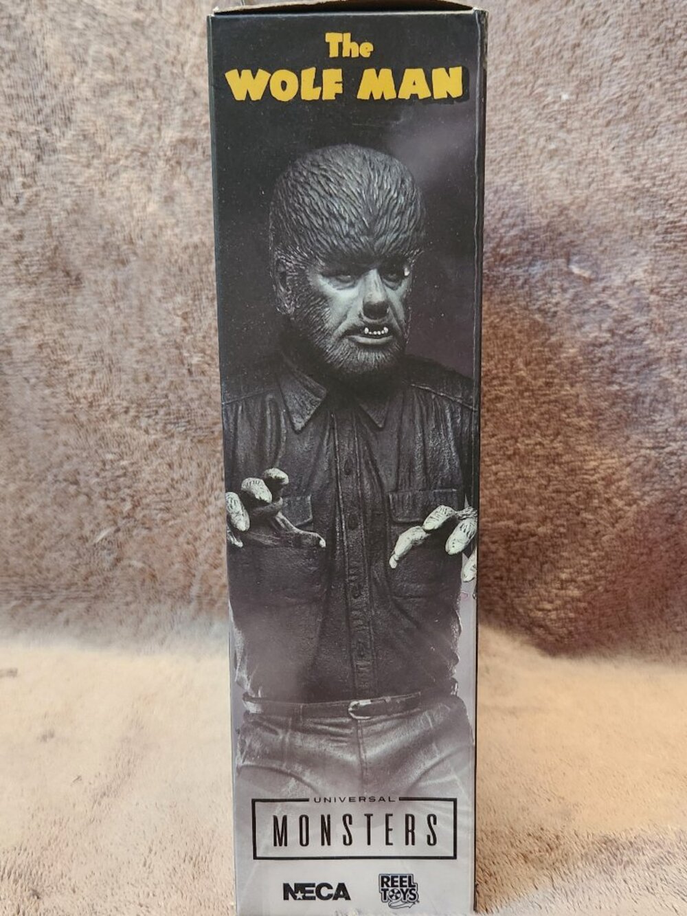 NECA - THE WOLF MAN Ultimate Action Figure 48108 - Picture 3 of 6